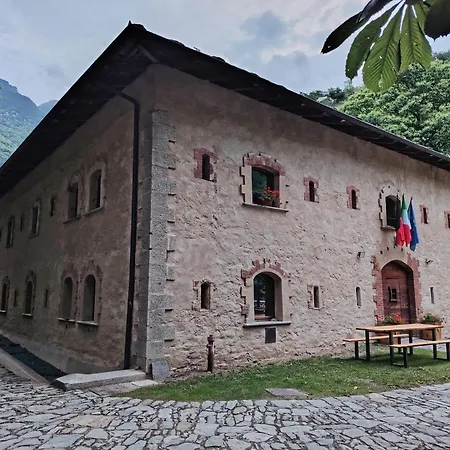 Rifugio Di Machaby